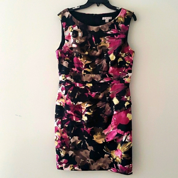 Established Floral design layered dress - Picture 1 of 9